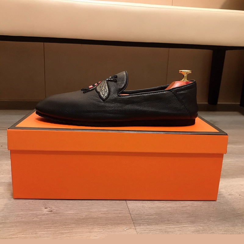 G*u*i leather shoes